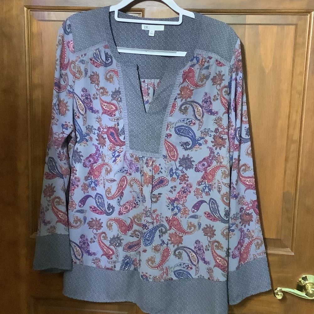 DR2 Gray and Multicolor Paisley Blouse